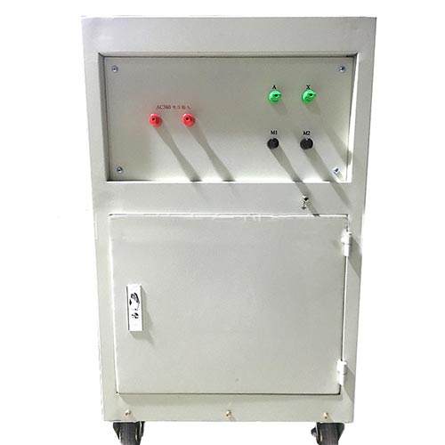 大電流發生器后置面版圖